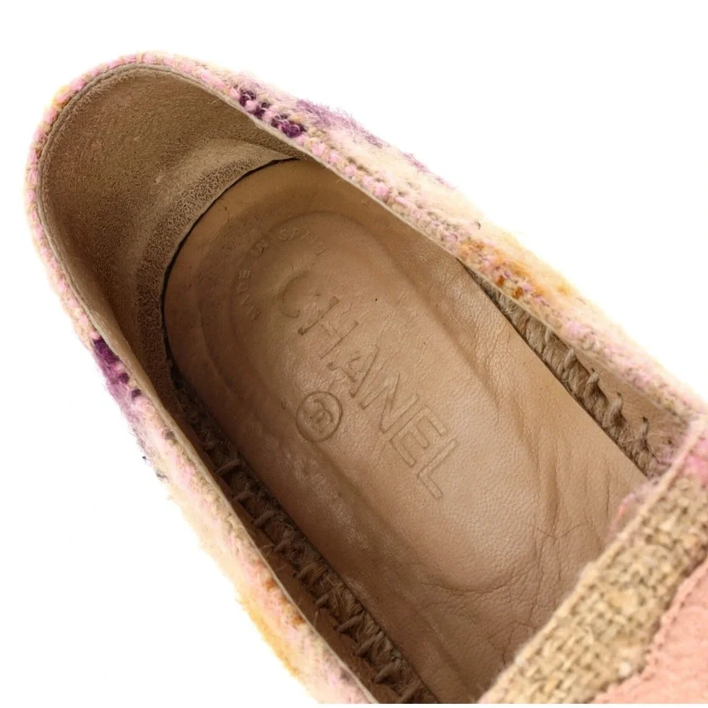 CHANEL Pink and Beige Tweed Espadrille Flats - Size 42